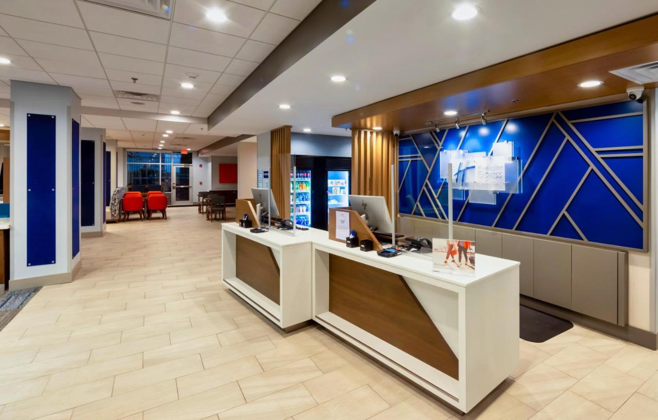 Holiday Inn Express & Suites - Harrisonburg University Area By Ihg المظهر الخارجي الصورة