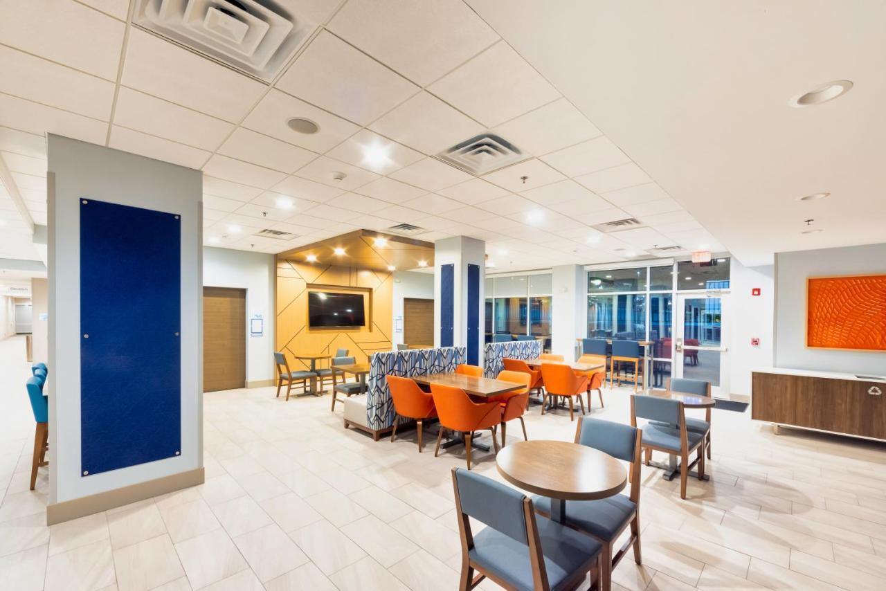 Holiday Inn Express & Suites - Harrisonburg University Area By Ihg المظهر الخارجي الصورة