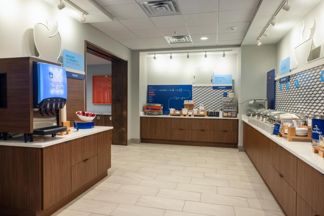 Holiday Inn Express & Suites - Harrisonburg University Area By Ihg المظهر الخارجي الصورة