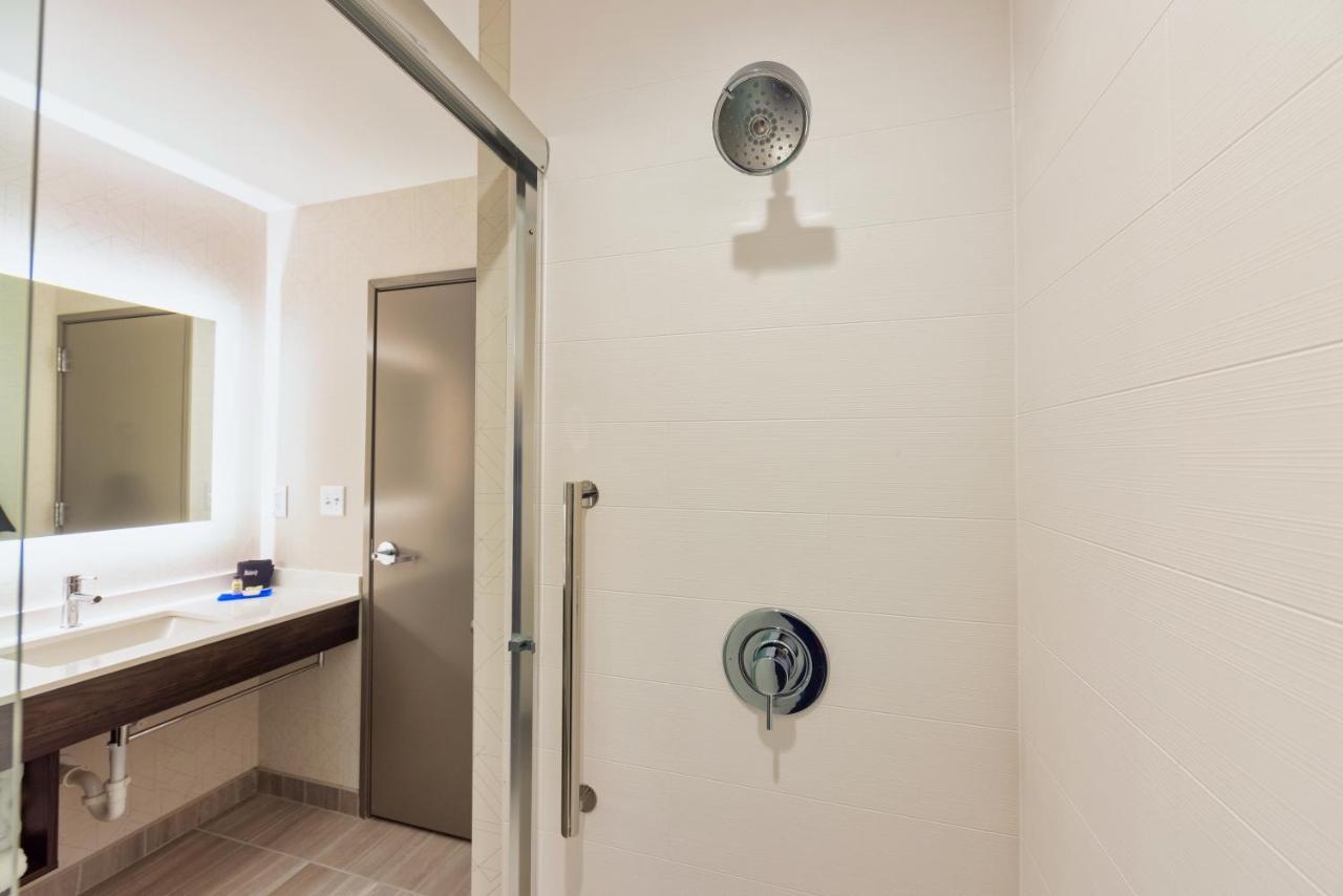Holiday Inn Express & Suites - Harrisonburg University Area By Ihg المظهر الخارجي الصورة